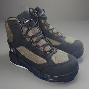 NIB Mens Korkers Greenback Felt & Klingon Wading Boots Sz 9